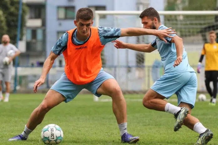 Fudbaleri Zeljeznicara Odradili Posljednji Trening U Sklopu Priprema Za