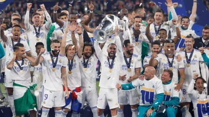 Real Casti Svoje Igrace Za Osvojene Trofeje