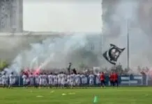 (VIDEO) Manijaci napravili spektakl na treningu Željezničara: Velika podrška i snažna poruka za fudbalere Plavih Video Manijaci Napravili Spektakl Na Treningu Zeljeznicara Velika Podrska I