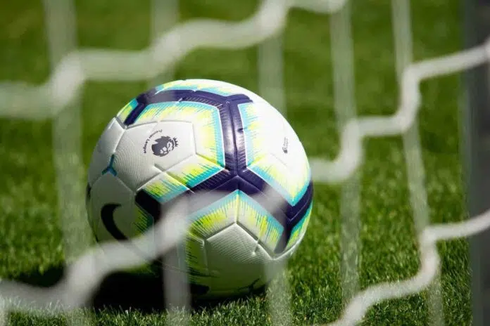footballs-3597192_1920.jpg Footballs 3597192 1920