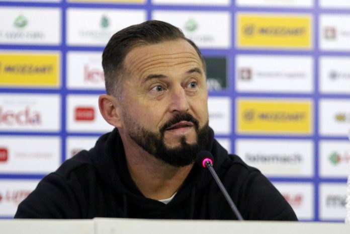 Edis Mulalic Protiv Sloge Upisao Jubilej Na Klupi Zeljeznicara