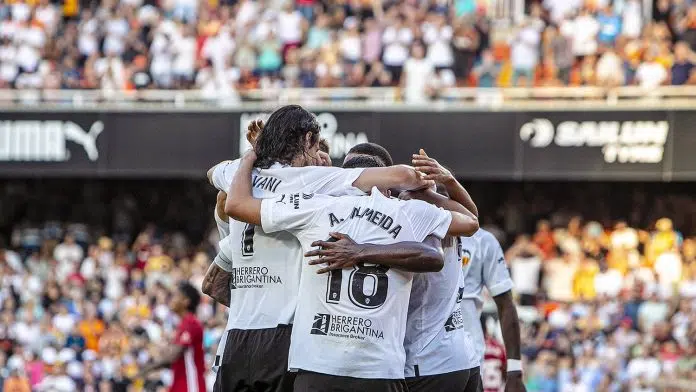 La Liga Valensija Lako Do Pobede Na Svom Terenu Debitovao