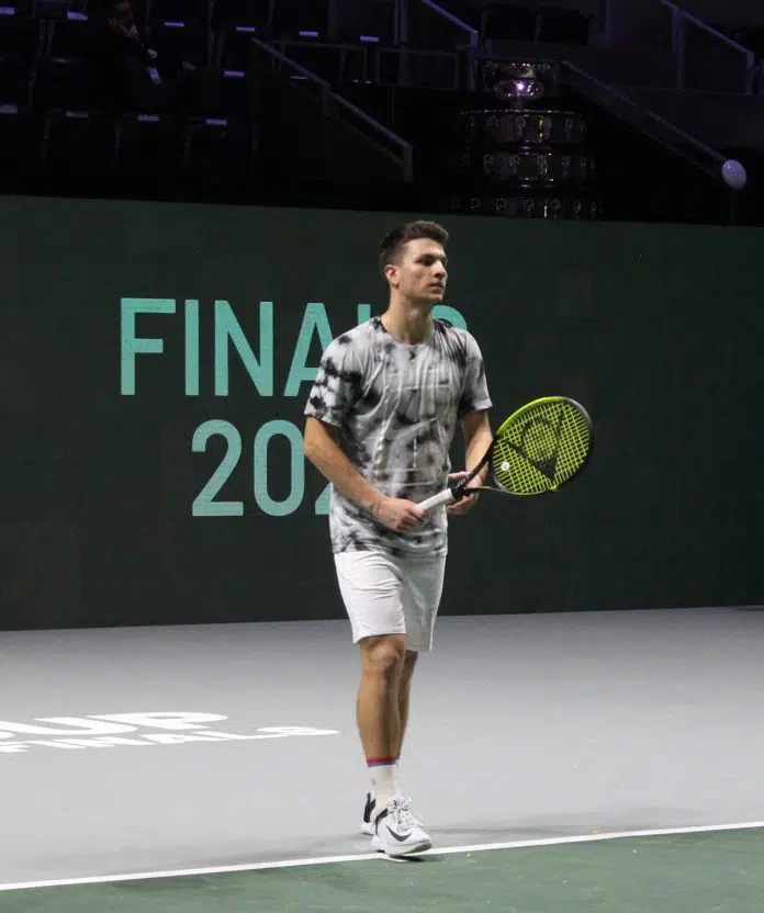 ATP NAPULJ: Kecmanović ubedljiv u prvoj rundi Atp Napulj Kecmanovic Ubedljiv U Prvoj Rundi