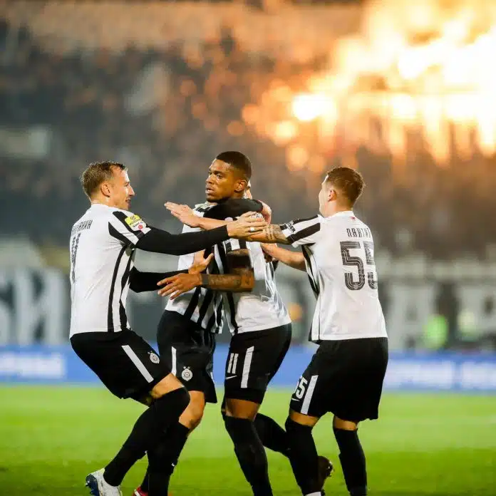 Partizan Sa Pola Snage Sa Nislijama Simultanka Rikarda I Sjajni