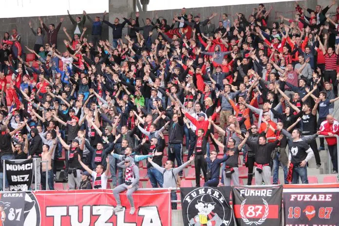 Udarac za navijačku scenu BiH: Fukare Tuzla idu u bojkot Udarac Za Navijacku Scenu Bih Fukare Tuzla Idu U Bojkot