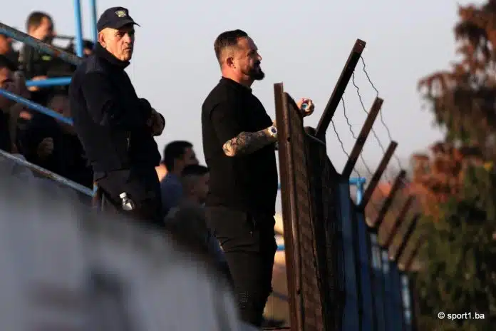 Video Edis Mulalic Sa Tribina Prati Odlicnu Igru Zeljeznicara U