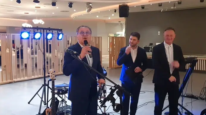 (VIDEO) Zdravko Mamić pohvalno govorio o mladom bh. treneru: Lider Video Zdravko Mamic Pohvalno Govorio O Mladom Bh Treneru Lider