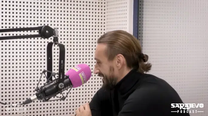 (VIDEO) Mersudin Ahmetović: Lakše je bilo kupiti automobil nego kopačke Video Mersudin Ahmetovic Lakse Je Bilo Kupiti Automobil Nego Kopacke