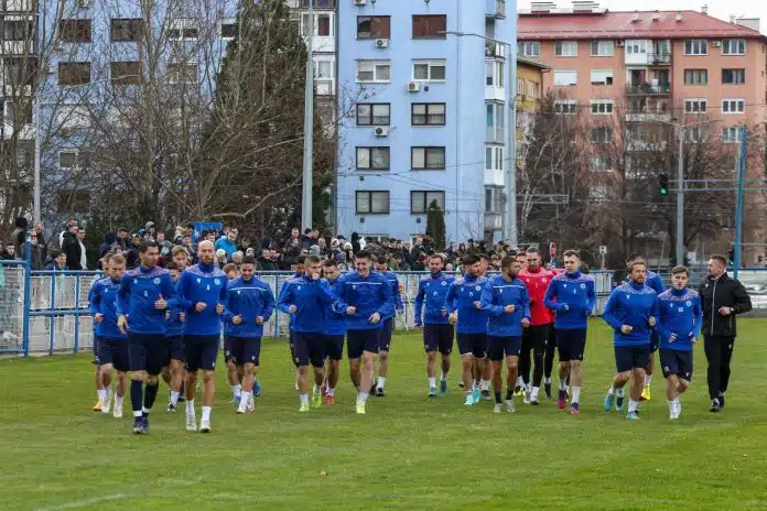 Video Zeljeznicar Poceo Pripreme Navijaci U Velikom Broju Stigli