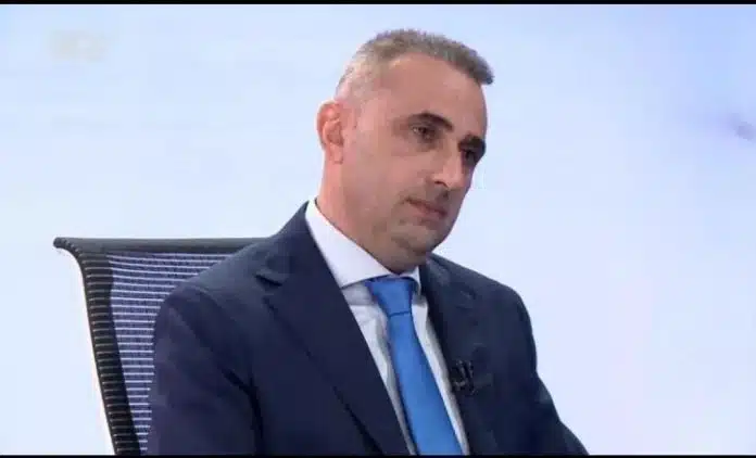 Petev zaplakao u studiju: Nakon svega Hadžibegiću želim samo jedno... Petev Zaplakao U Studiju Nakon Svega Hadzibegicu Zelim Samo Jedno