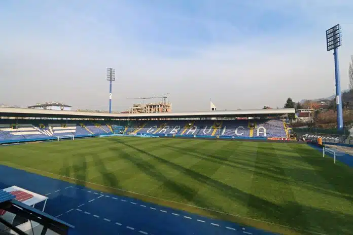 Fk Zeljeznicar Lijepim Poklonom Obradovao Clanove Uoci Duela Sa Leotarom