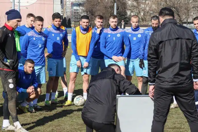 Fudbaleri Zeljeznicara U Odlicnoj Atmosferi Odradili Jos Jedan Trening