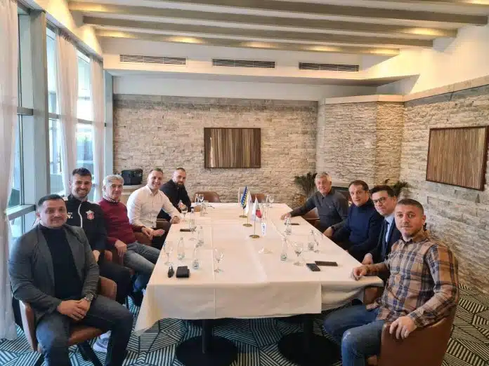 Faruk Hadzibegic Posjetio Jos Jednog Premijerligasa