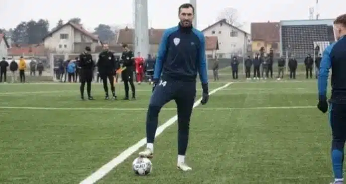 Jos Uvijek Ne Zeli Quotokaciti Kopacke O Klinquot Clan Sampionske