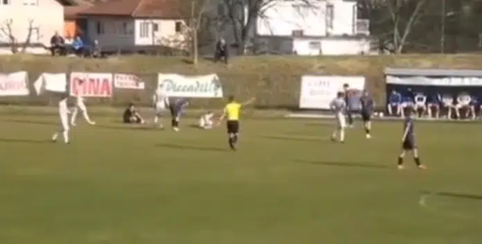 (VIDEO) Nesmotren start fudbalera Gradine: U prijateljskoj utakmici slomio nogu Video Nesmotren Start Fudbalera Gradine U Prijateljskoj Utakmici Slomio Nogu