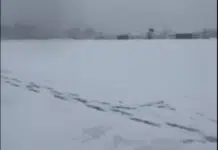 (VIDEO) Snijeg pravi veliki problem, hoće li biti odložena utakmica Premijer lige BiH? Video Snijeg Pravi Veliki Problem Hoce Li Biti Odlozena Utakmica
