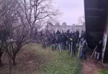 (FOTO) Horor scene u Beogradu: Huligani napravili sačekušu u centru grada pred početak utakmice! 64024D21 D374 4Cb4 A9C9 4Bef0A0A0A73 O 6644577 1024 Preview