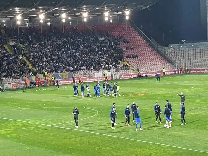 Fotovideo Zmajevi Izasli Na Zagrijavanje Pogledajte Reakciju Publike Na Bilinom