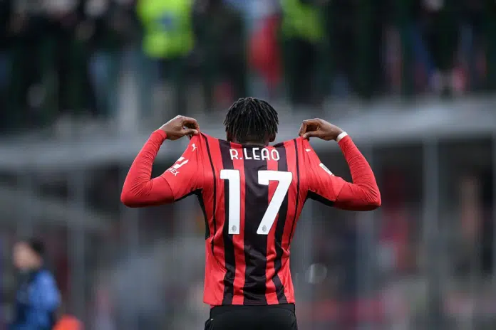 Rosoneri Osuli Drvlje I Kamenje Rafael Leao Trazio Nemoguce Uslove