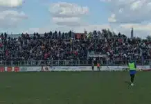 (VIDEO) Navijači Zvijezde na teren ubacili igračke za djecu Turske i Sirije Video Navijaci Zvijezde Na Teren Ubacili Igracke Za Djecu Turske
