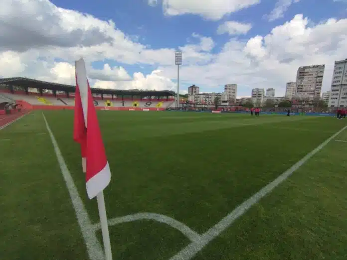 (FOTO) Idealni uslovi za gradski derbi u Tuzli Idealni Uslovi Za Gradski Derbi U Tuzli