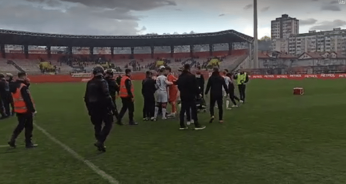 Video Haos Na Tusnju Nakon Utakmice Sukob Igraca Sarajeva I