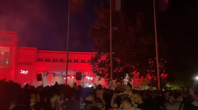 Video Navijaci Zrinjskog Ponovo Bh Javnost Pocastili Sramotnom Pjesmom Nema