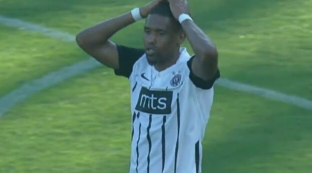Jos Jedan Stranac Napusta Partizan