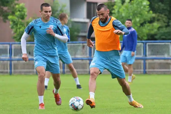 Otkazan Prijateljski Duel Zeljeznicara I Famosa Na Pomocnom Terenu Druga