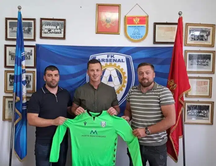 Sjajni Cuvar Mreze Napustio Premijer Ligu Bih Potpisao Za Fk
