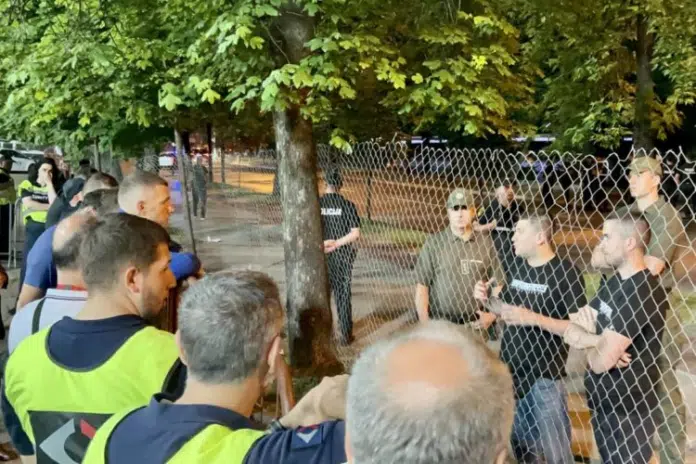 Video Pogledajte Razgovor Edina Dzeke Sa Bh Fanaticosima