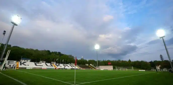 Zvanicno Cukaricki Doveo Bivseg Fudbalera Crvene Zvezde