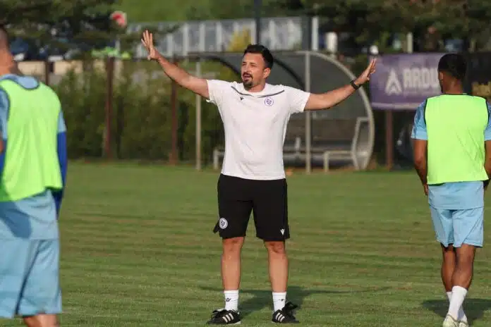 Željezničaru se danas priključuju na Zlatiboru trojica fudbalera Zeljeznicaru Se Danas Prikljucuju Na Zlatiboru Trojica Fudbalera