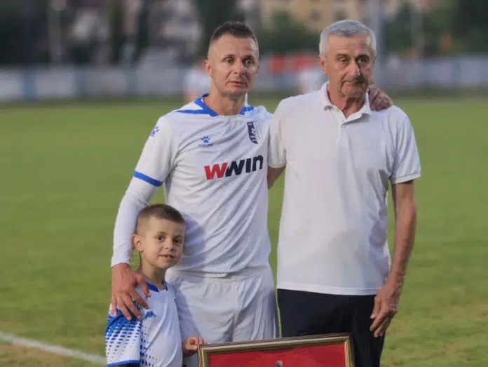 Velež ispratio Dejana Raševića u fudbalsku penziju Velez Ispratio Dejana Rasevica U Fudbalsku Penziju