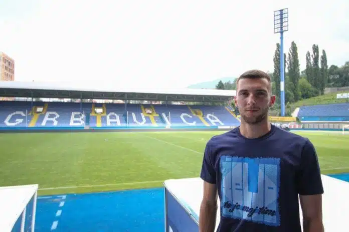 Zvanicno Zeljeznicar Predstavio Novog Veznjaka