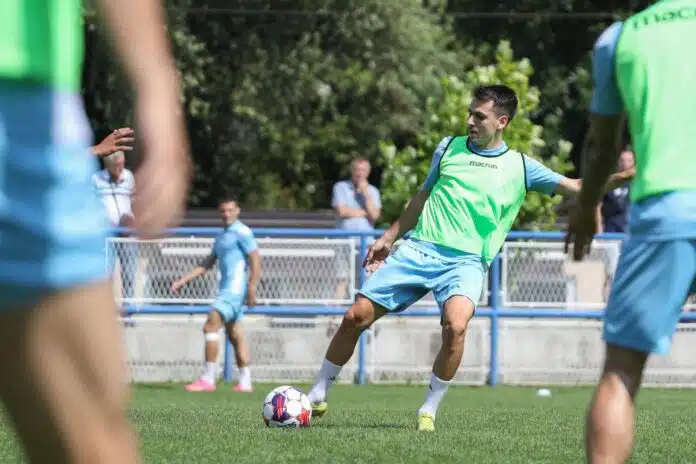 Fudbaleri Zeljeznicara Obavili Trening U Okviru Priprema Za Mec Protiv