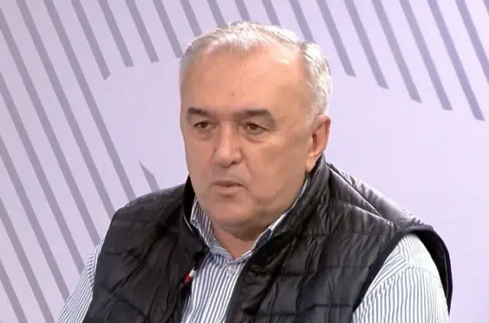 Urnebesna Poruka Umicevica Navijac Sam Borca Ali Dabogda Izgubili Svaku