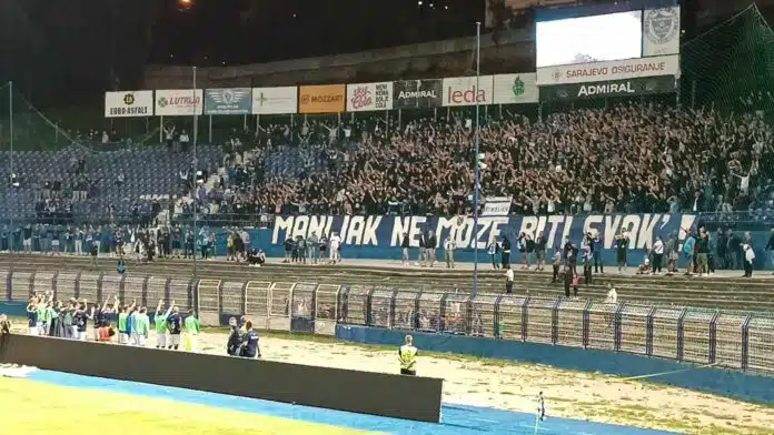 (VIDEO) Igrači Željezničara slavili pobjedu sa navijačima, a onda krenulo Video Igraci Zeljeznicara Slavili Pobjedu Sa Navijacima A Onda Krenulo