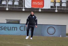 Nekadašnji premijerligaš ostao bez trenera Nekadasnji Premijerligas Ostao Bez Trenera