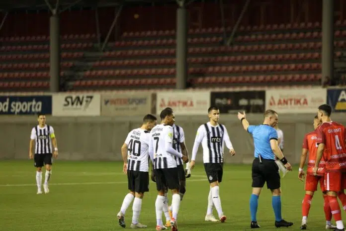 Partizan Radnicki Sastav Odbrana Crno Belih Sastavljena Od Klupskih Klinaca