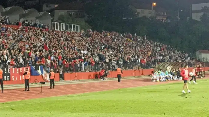 Video Veliko Slavlje Navijaca Slobode Nakon Utakmice Vatromet Upotpunio Atmosferu