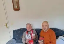 Članovi Udruženja RA Ilidža Amer Demirović obradovali dedu Fehima, dugogodišnjeg navijača Veleža Clanovi Udruzenja Ra Ilidza Amer Demirovic Obradovali Dedu Fehima Dugogodisnjeg