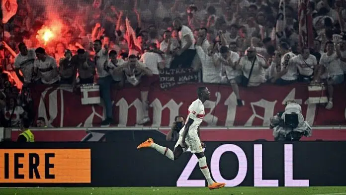 POSTIŽE GOLOVE KAO NA TRACI: Milan i Inter u borbu Postize Golove Kao Na Traci Milan I Inter U Borbu