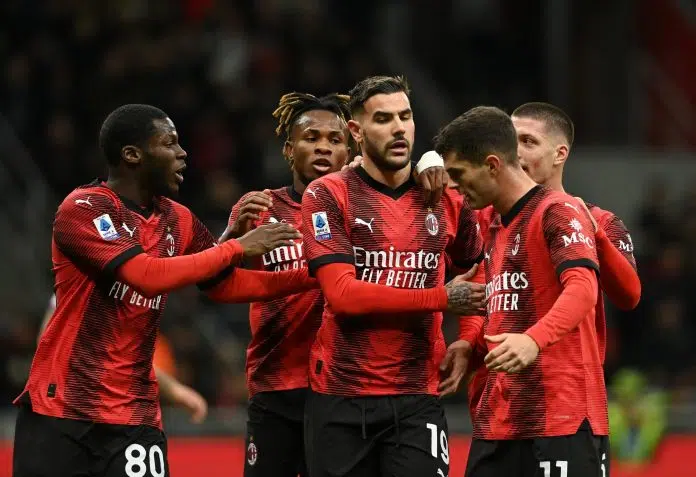 Serija A Milan Spasavao Zivu Glavu Protiv Fiorentine Video