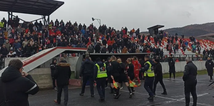 Video Pogledajte Kako Je Mirza Kazlagic Ispracen Sa Gradskog Stadiona