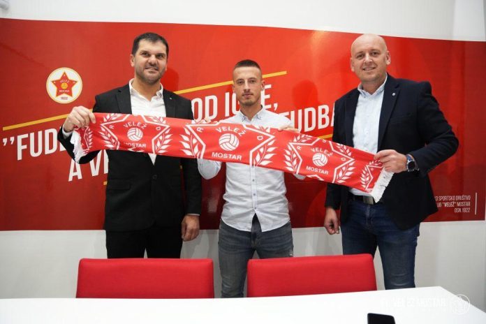 Zvanicno Vazan Potpis U Velezu