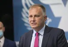 Bivši reprezentativac BiH komentarisao skandaloznu objavu vlasnika Manje o Srebrenici: Šta bojkot, treba ga… Bivsi Reprezentativac Bih Komentarisao Skandaloznu Objavu Vlasnika Manje O Srebrenici