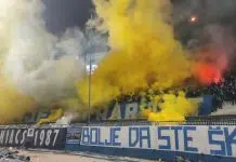 (FOTO) Manijaci parolama obrukali fudbalere Željezničara Manijaci Parolama Obrukali Fudbalere Zeljeznicara