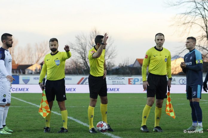 Fudbaleri Zeljeznicara Trazili Penal Gigovic Se Nije Oglasio