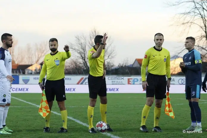 Fudbaleri Zeljeznicara Trazili Penal Gigovic Se Nije Oglasio